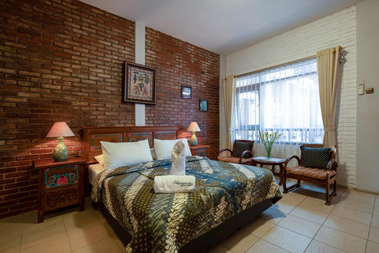 Sekararum Butik Syariah Guesthouse Bandung Ngoại thất bức ảnh