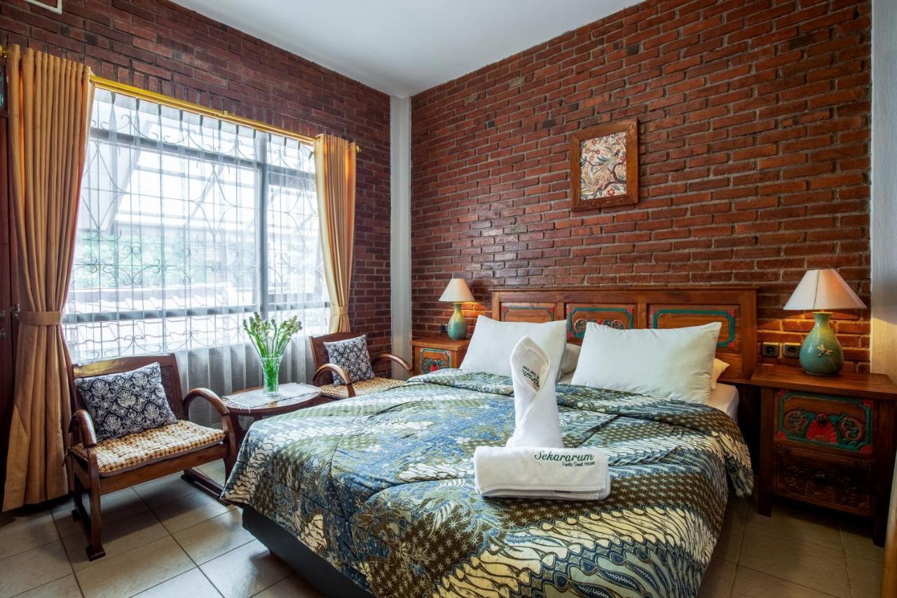 Sekararum Butik Syariah Guesthouse Bandung Ngoại thất bức ảnh