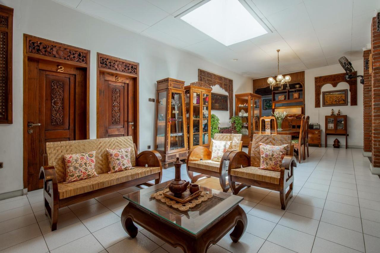 Sekararum Butik Syariah Guesthouse Bandung Ngoại thất bức ảnh
