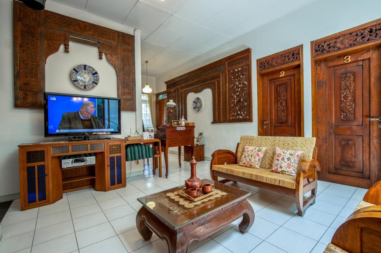 Sekararum Butik Syariah Guesthouse Bandung Ngoại thất bức ảnh