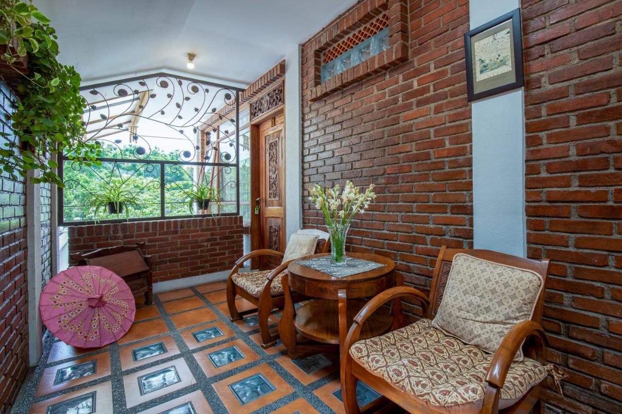 Sekararum Butik Syariah Guesthouse Bandung Ngoại thất bức ảnh