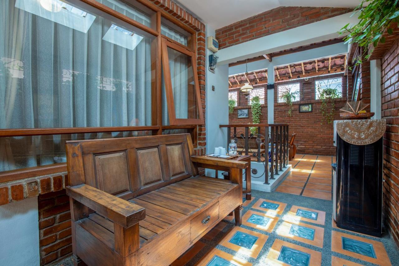 Sekararum Butik Syariah Guesthouse Bandung Ngoại thất bức ảnh