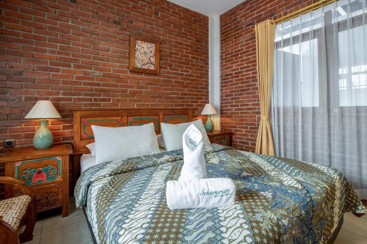 Sekararum Butik Syariah Guesthouse Bandung Ngoại thất bức ảnh