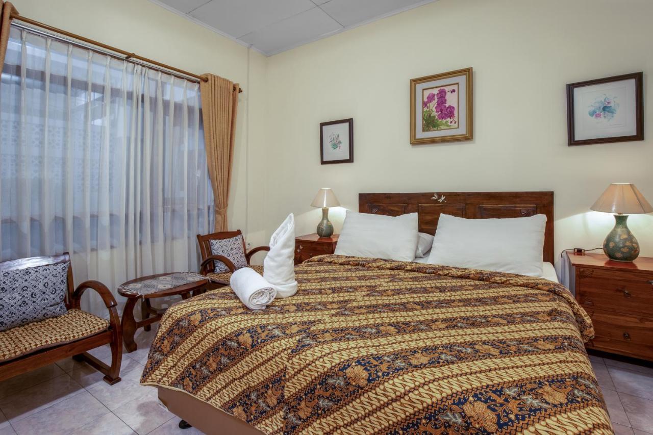 Sekararum Butik Syariah Guesthouse Bandung Ngoại thất bức ảnh
